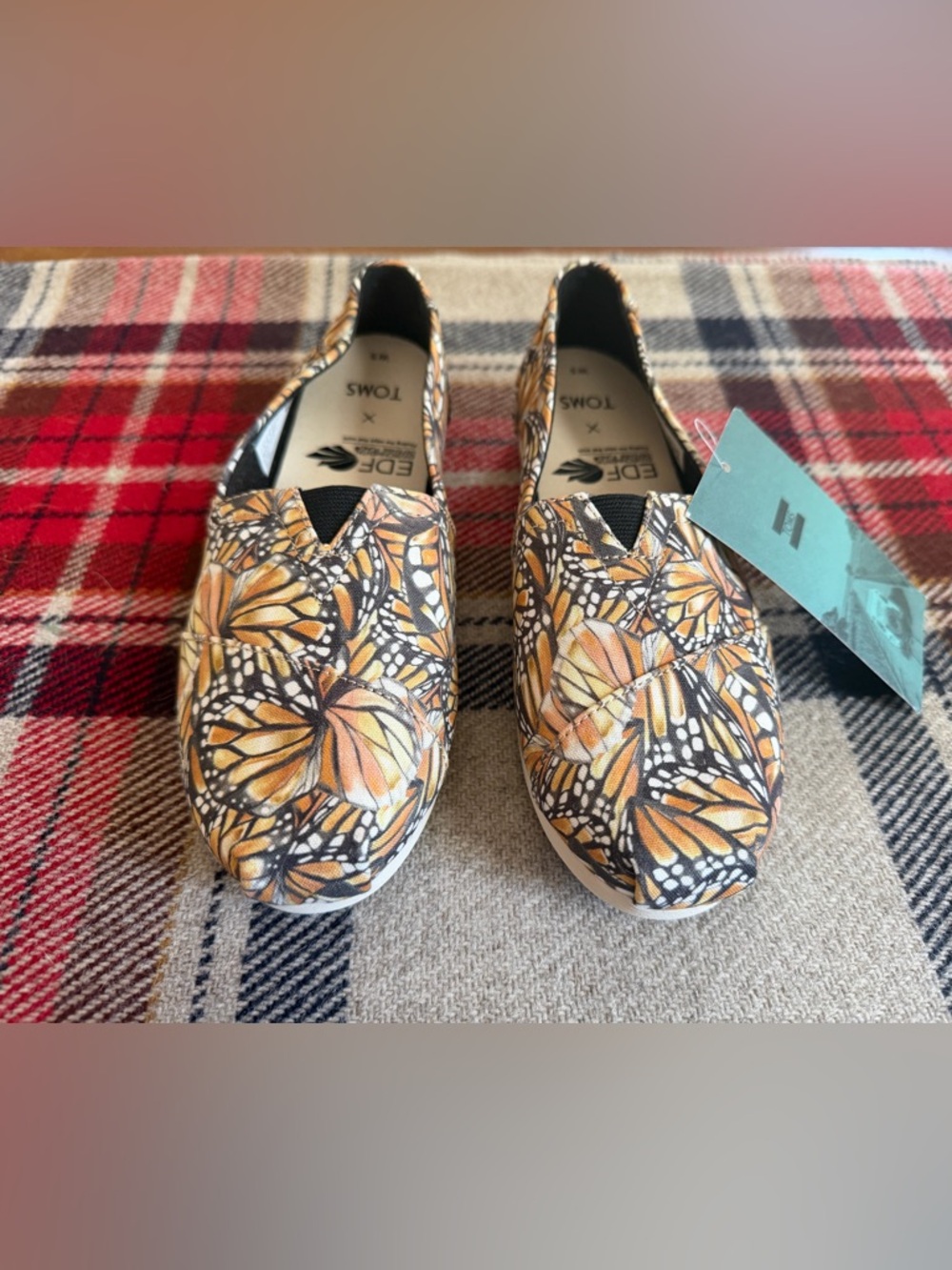 NWT Vintage Toms Monarch Butterfly Print Slip-On Shoes in Orange and Black